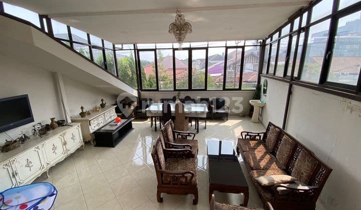 Rumah Cantik Terawat Setrasari Bandung Utara