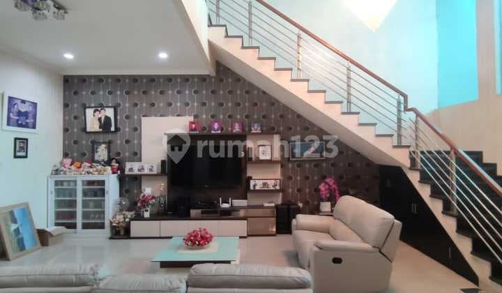 Rumah Bagus Furnished di Mekar Wangi , Bandung