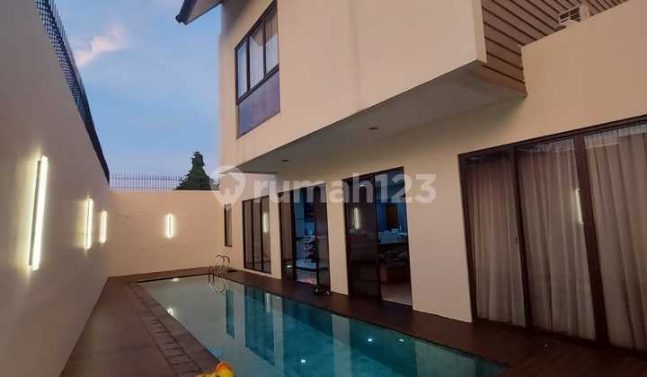 Rumah Bagus Ada Kolam Renang di Jagakarsa , Jakarta Selatan 37