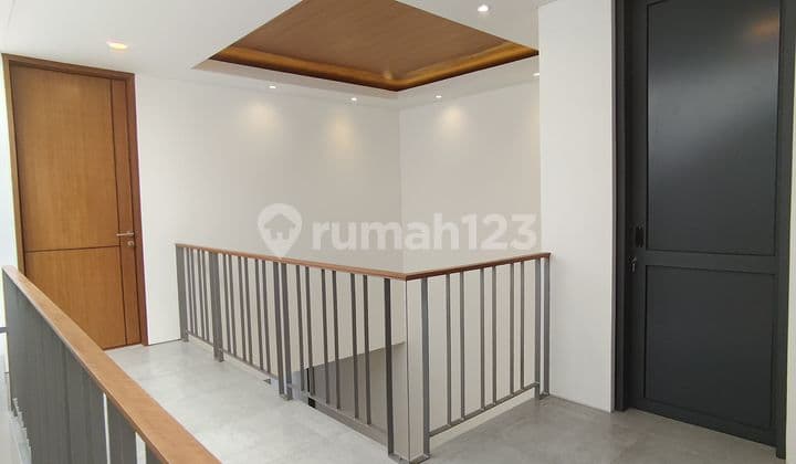 Rumah Baru Design Elegan di Sayap Buah Batu , Bandung 65