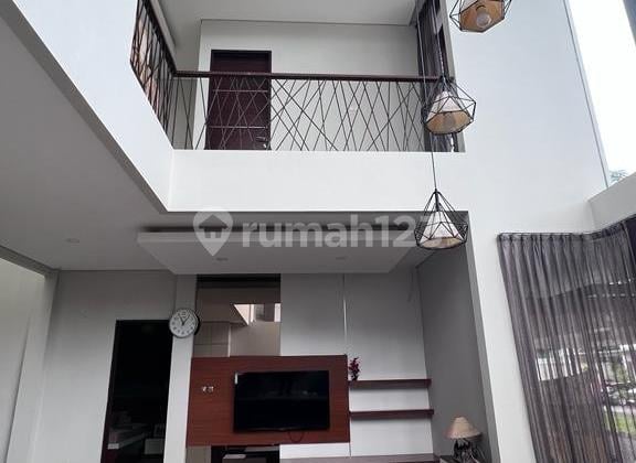 Rumah Bagus Full Furnish di Istana Regency Sudirman , Bandung
