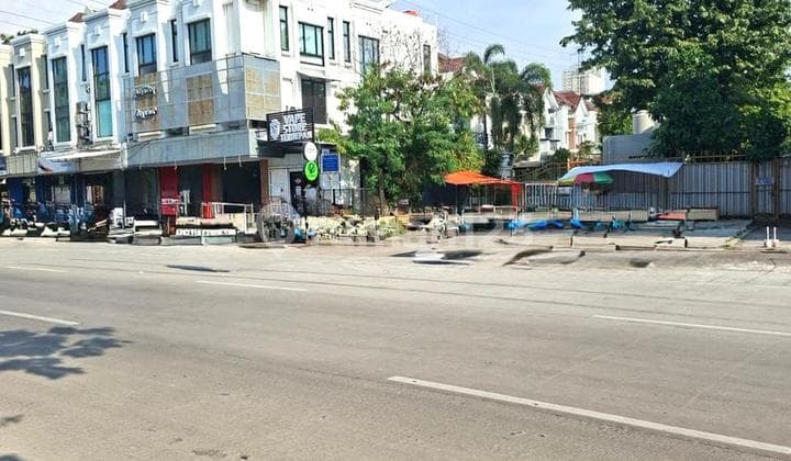 Dijual Cepat Ruko 3 Gandeng di Kelapa Gading Jakarta Utara