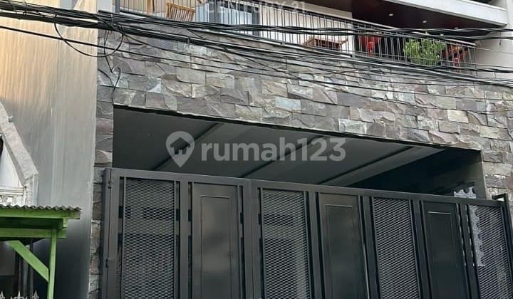 Rumah Muara Karang Blok 8 4 Lantai Jakarta Utara