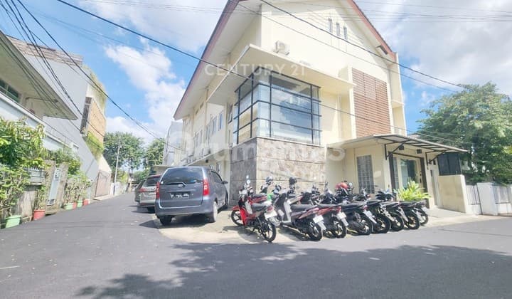 Shop House Hook Cideng Bawah NJOP Suitable for Office Central Jakarta