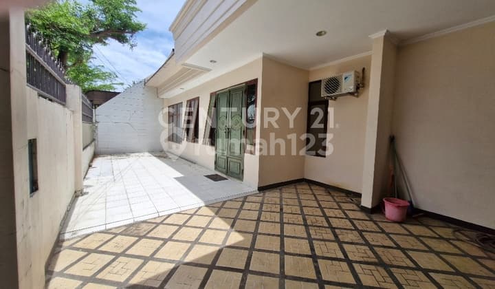 Rumah Siap Huni Dan Siap Usaha Di Kawasan Pusat Kota Makassar