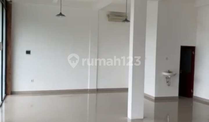 Ruko Dijalan Utama Kayutulang Canggu Cocok Utk Kantor