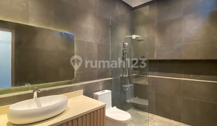 Brand New House With Contemporary Style At Nusa Dua