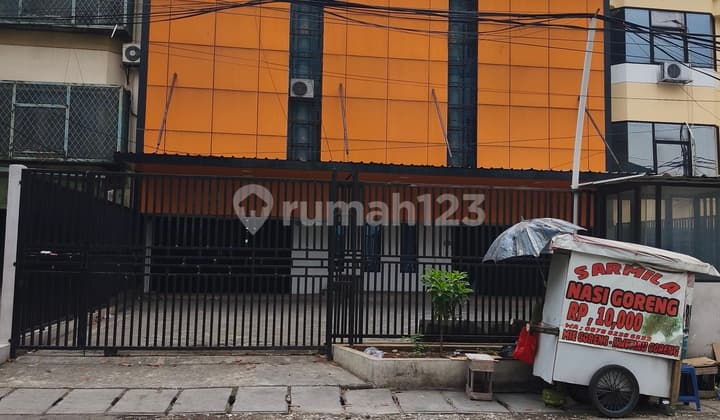 Di Jual Ruko Gandeng Komersil Di Taman Cosmos Ruko di Jl. Taman Cosmos No 31, Kedoya Utara, Kebon Jeruk, Kota Jakarta Barat, DKI Jakarta, Indonesia, 11520, Taman Cosmos 250.0 m² SHM Unfurnished