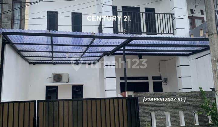Beautifully Renovated House, Strategically Located in Villa Bintaro