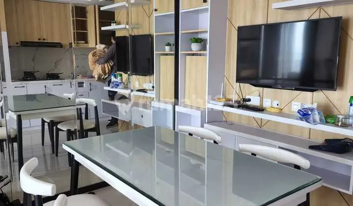 One Bedroom Apartemen Breeze Baru di Sewakan