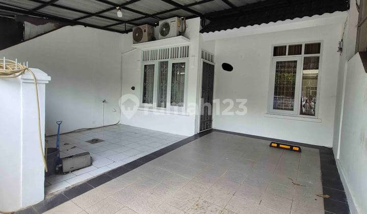 Rumah 1 Lantai 2 Kamar Siap Huni Dekat Tol di Nusaloka