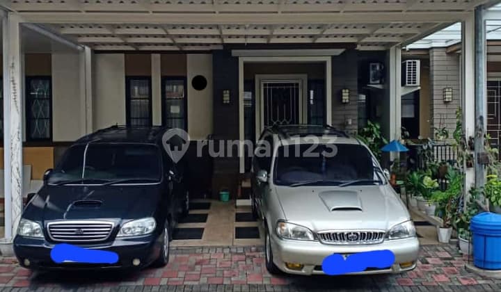 Rumah 2 lantai 3 kamar siap huni dekat tol di Savia