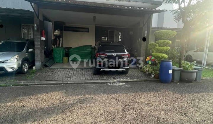 Rumah Murah 2 Lantai 3+1 Kamar Dekat Tol di Icon