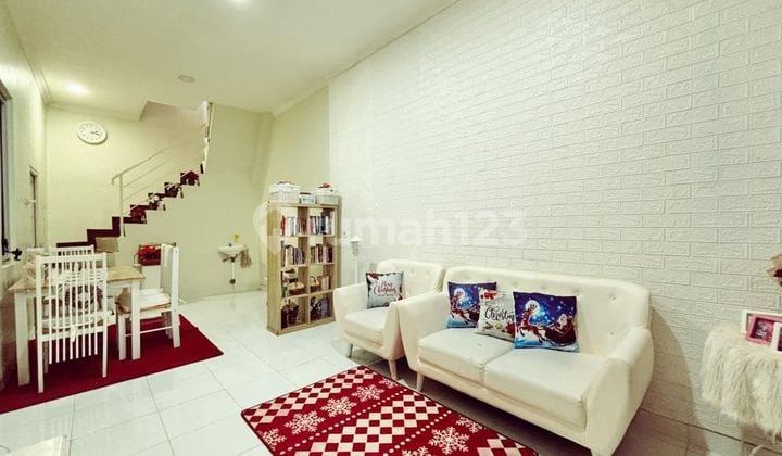 Rumah 2 lantai 3+1 kamar siap huni di Catalina