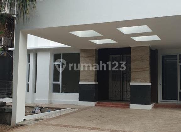 Rumah Siap Huni 2 Lantai 4+1 Kamar Hadap Barat di Batavia