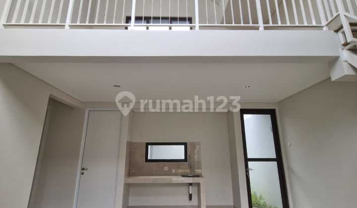 Rumah 1,5 lantai 3 kamar siap huni di Paramount Petals