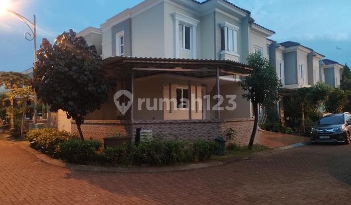 Rumah hook 2 lantai 3 kamar siap huni di Elista