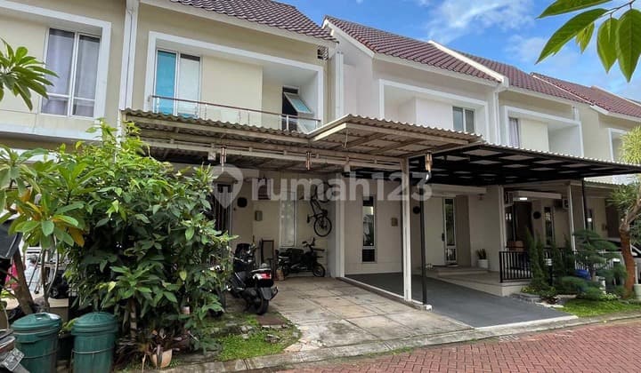 Rumah 2,5 Lantai 3+1 Kamar Lokasi Strategis di Boston Village