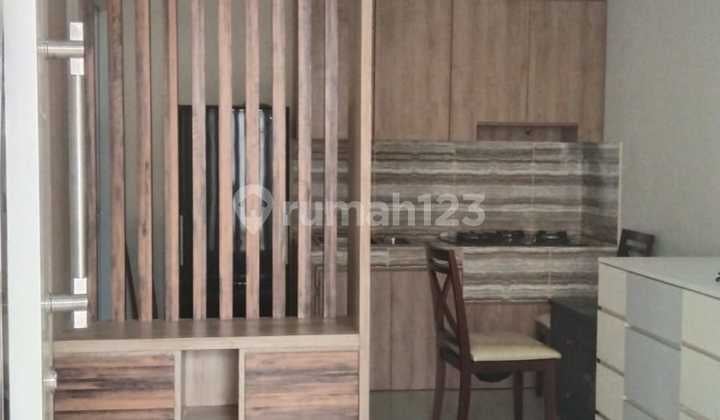 Two-story hook house with 2+1 bedrooms facing southeast in Samara