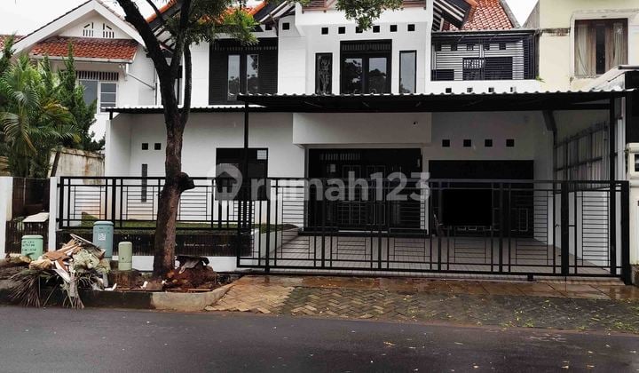 Rumah 2 Lantai 5+1 Kamar Selatan Nonfurnish di Giri Loka