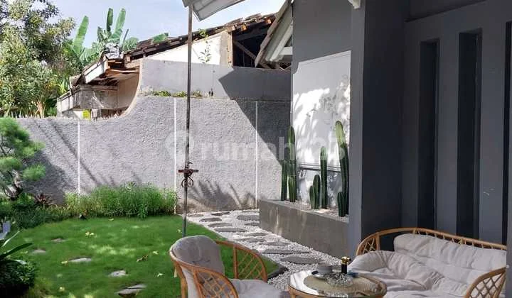 Rumah Bagus 2 Lantai Dengan Halaman Belakang di Cinere