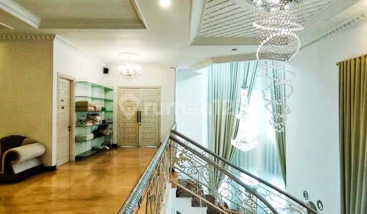 Rumah mewah ala eropah didurensawit jakarta timur