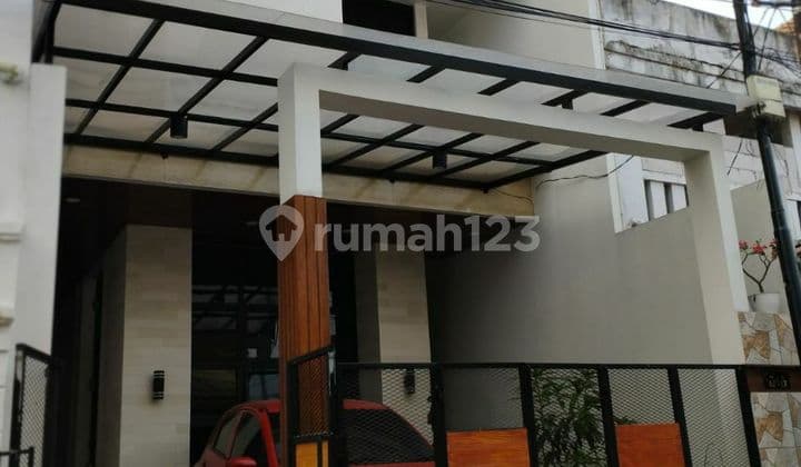 Rumah 2,5 lantai siap huni dipondok bambu duren sawit