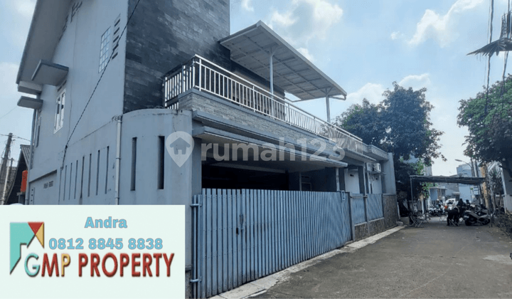Rumah kokoh posisi hook dijatimakmur pondok gede bekasi kota