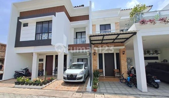 Townhouse lokasi strategis diduren sawit jakarta timur