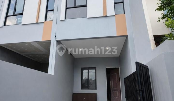 New 3-Storey Strategic House in Duri Kepa Complex, West Jakarta