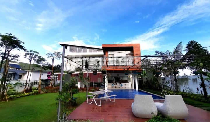 RUMAH KEREN LANGSUNG MENGHADAP PADANG GOLF HIGHLAND SENTUL CITY