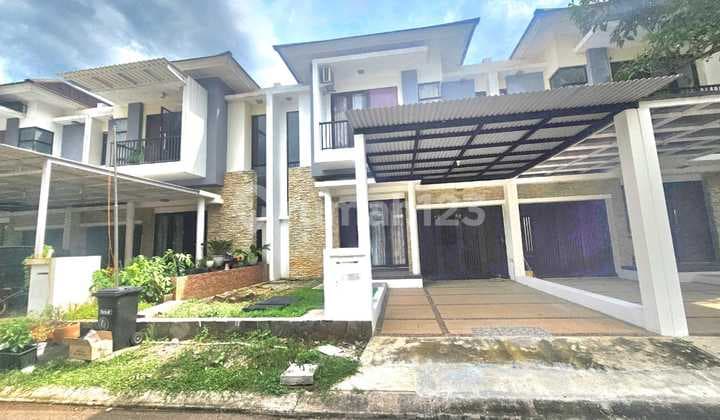 Two-Story Semi-Furnished House Ready to Occupancy Flood-Free With Club House In Asera One South Cluster Kota Harapan Indah Adjacent to Summarecon Crown Gading Bekasi
