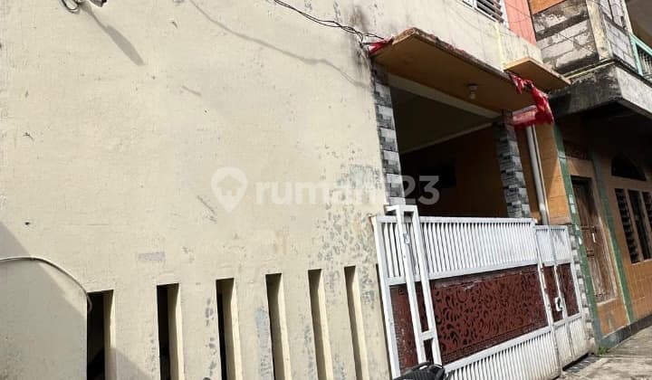 Rumah Kost 10 Kamar Tidur dan 10 Kamar Mandi Semi Furnished,Bebas Banjir di Duren Jaya,Bekasi Timur