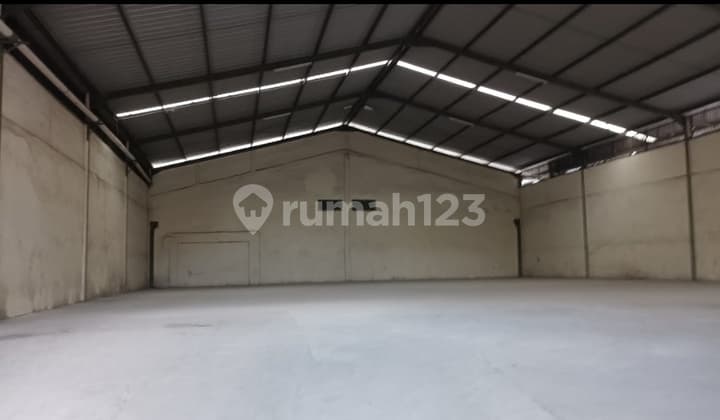 Gudang strategis,murah,siap pakai di jalan raya diponegoro,tambun selatan,kabupaten bekasi