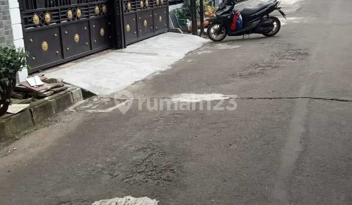 Rumah 1,5 Lantai Siap Huni,Bebas Banjir,Semi Furnished di Pulo Gebang Kirana,Pulogebang,Cakung,Jakarta Timur
