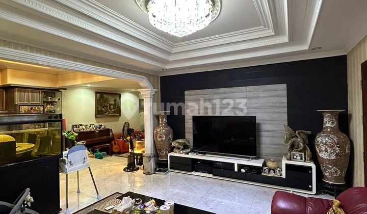 Rumah Hook Siap Huni,Bebas Banjir,Semi Furnished di Komplek Elit Pulomas,Pulomas,Jakarta Timur