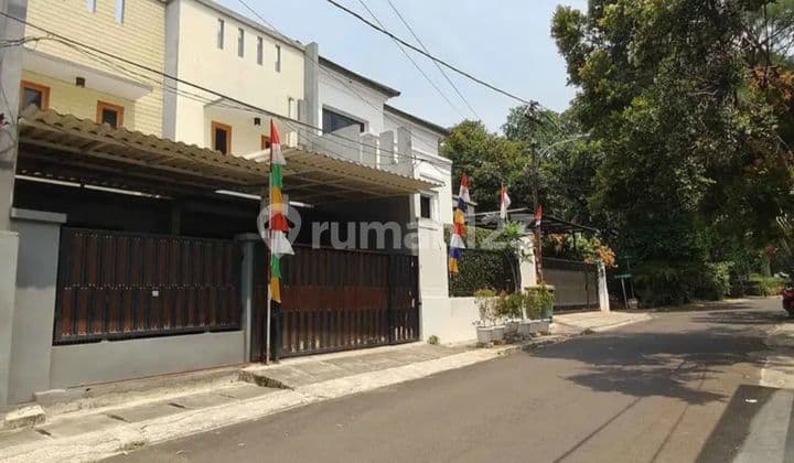 Rumah 2,5 Lantai,minimalis Dalam Komplek Di Bendungan Hilir,jakarta Pusat