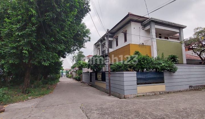 Rumah Hook,2 Lantai,bebas Banjir Di Komplek Inkopol,kranji,bekasi Barat