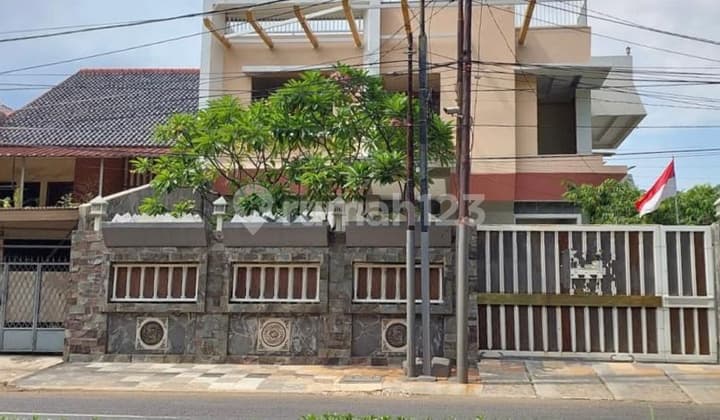 Rumah Hook 3 Lantai Siap Huni,Bebas Banjir di Komplek Malaka Country Estate,Pondok Kopi,Duren Sawit,Jakarta Timur
