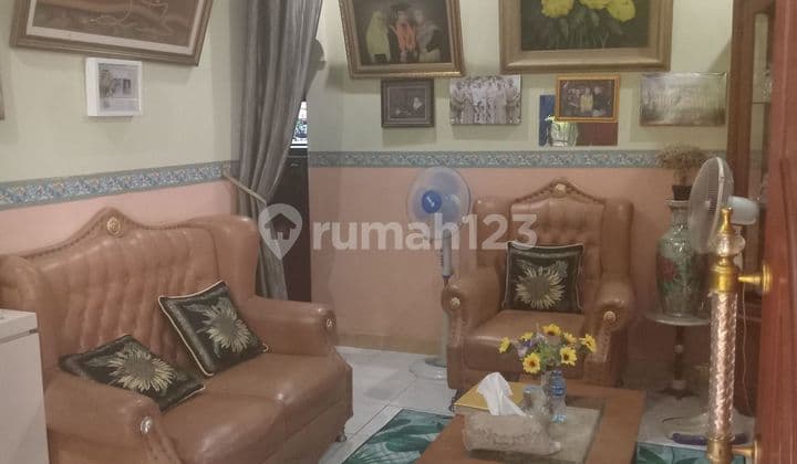 Rumah Lokasi Strategis Di Pengadegan Pancoran Jak Sel S7352