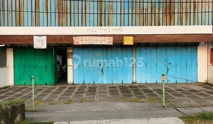 Di Jual Rumah Strategis Pinggir Jalan Utama 1 Lantai di Telukan Solo Baru