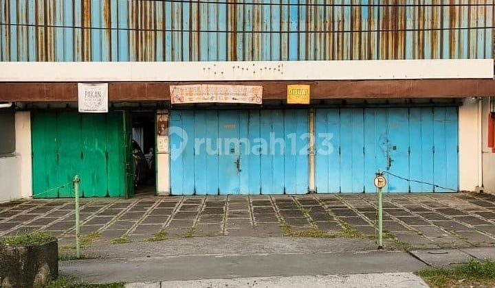 Di Jual Rumah Strategis Pinggir Jalan Utama 1 Lantai di Telukan Solo Baru