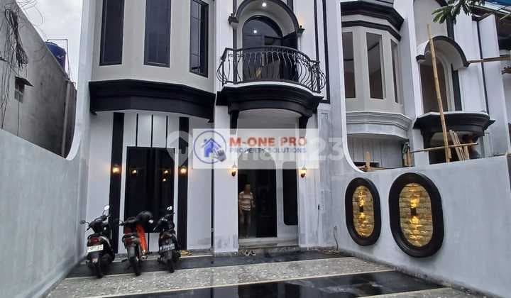 For Sale New Modern Minimalist House, 2 Floors, SHM, in Jagakarsa