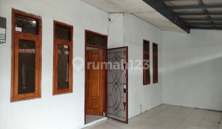 Rumah Sewa Murah di Taman Kopo Indah 1