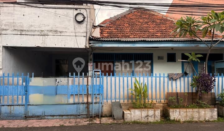Dijual Rumah Lama Hitung Tanah di Pancoran, Jakarta Selatan