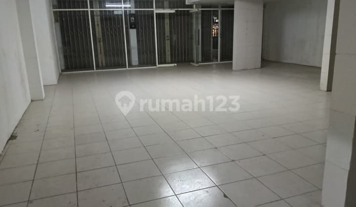 Disewa Bangunan Komersial Strategis di Jakarta Pusat - Lokasi Premium & Nilai Investasi Tinggi