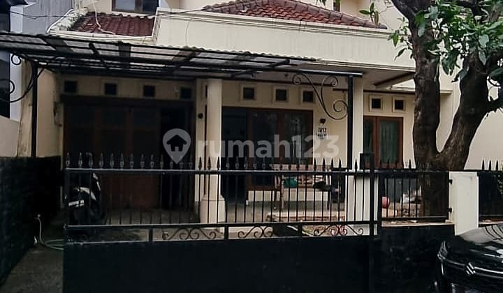 Dijual - Rumah di Jalan Flamboyan, Rempoa, Tangerang Selatan