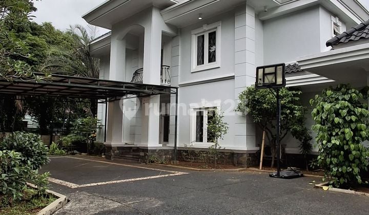 Rumah Bagus Furnished SHM Kebayoran Baru, Jakarta Selatan