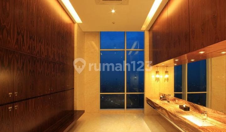 Pakubuwono House 2 BR Unfurnished Good Deal Termurah