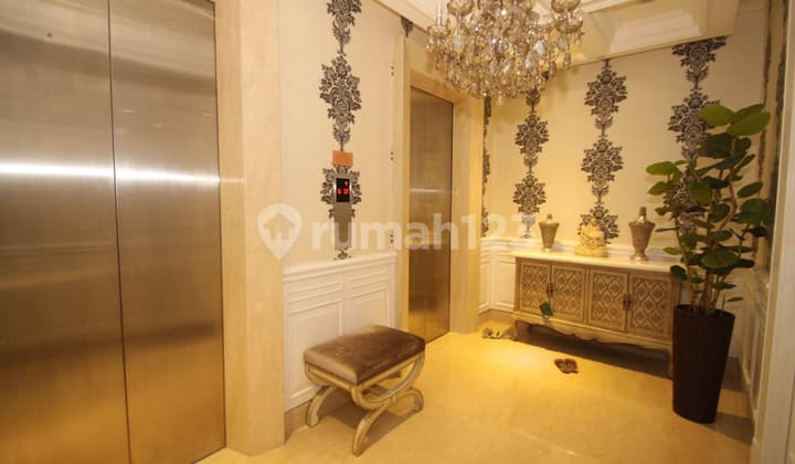 Pakubuwono Signature 4 Bedroom 1 Study Room Luxury Furnished